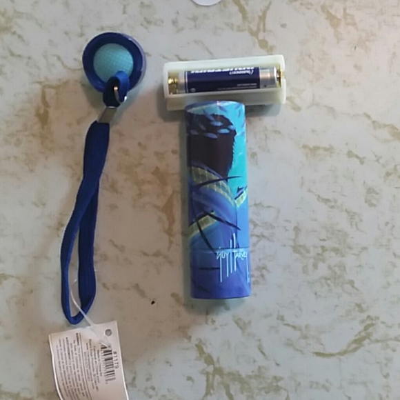 Guy harvey Led Flashlight including battery - Picture 2 of 4